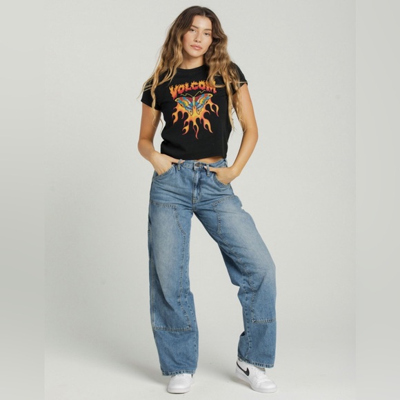VOLCOM Girl Crush Womens Baby Tee - Picture 4 of 8